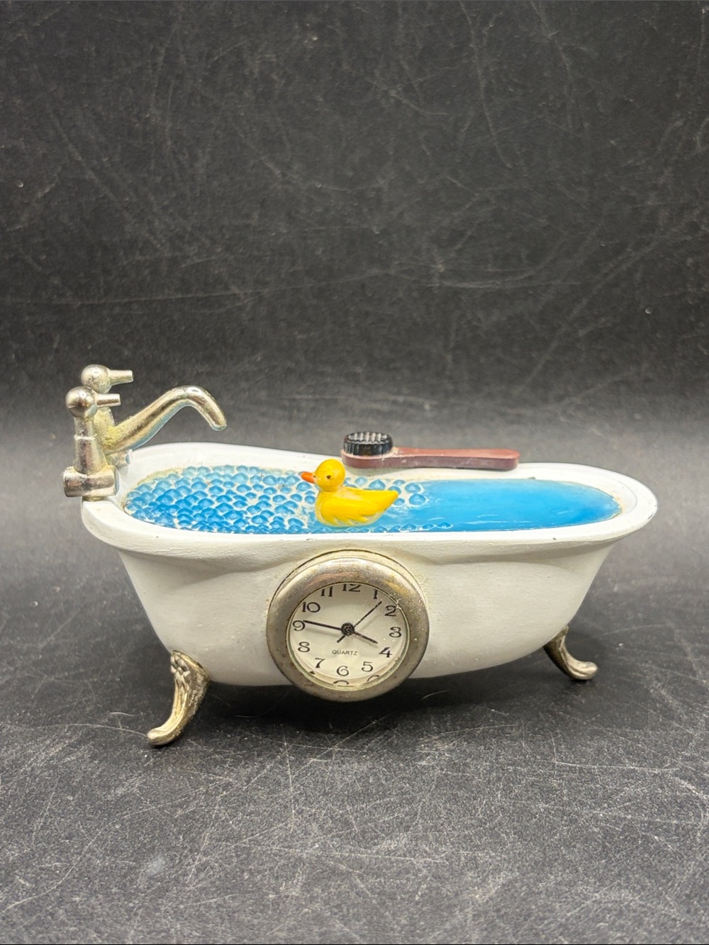 Case Vintage Metal Claw Foot Bathtub Rubber Duck Bathtime Desk Clock Collectible